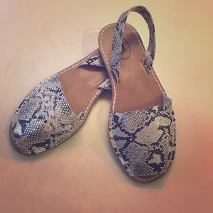 IF Carrini Snake Print Sandals